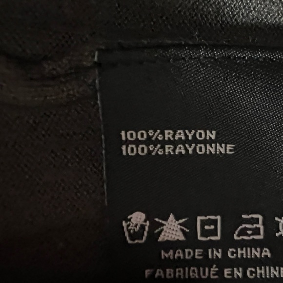 Charlie Paige Women's Olive Cardigan Open Front with Rounded Hem Size Small - Picture 4 of 4